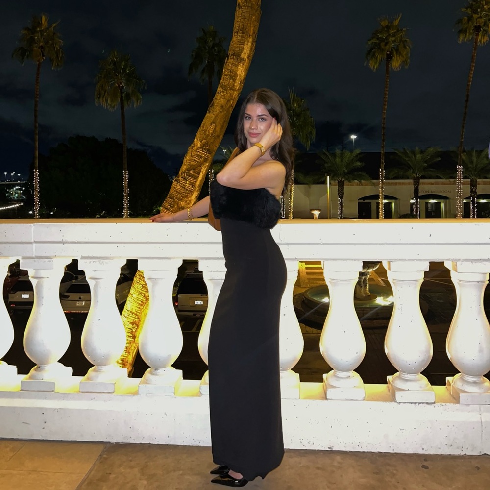 Meet your Posher, Christina